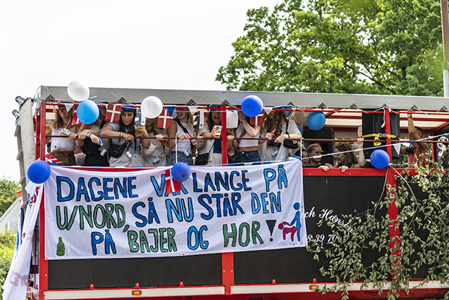 Flere HHX-studenter på tur. Foto: Kenneth Jensen, Frederikssund Kommune. Flere HHX-studenter på tur. Foto: Kenneth Jensen, Frederikssund Kommune.