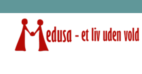 Logo fra foreningen Medusa med ordene: et liv uden vold. Grafik Medusa.