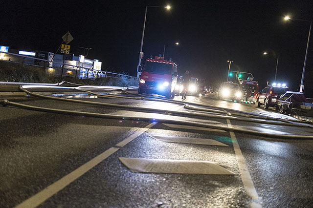Kronprins Frederiks Bro spærret af beredskabets arbejde. Foto: Kenneth Jensen, Frederikssund Kommune.