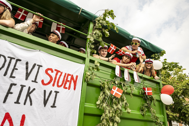 Så er de på vej ud i livet. Foto: Kenneth Jensen.