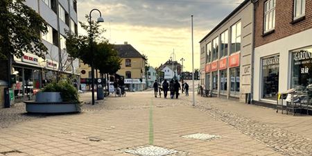 Gågaden i Frederikssund, hvor man må cykle mellem klokken 19 og 9. Foto: Frederikssund Kommune.