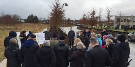 Omkring 25 borgere fra lokalområdet var samlet for at høre om lokalplanen. Foto: Frederikssund Kommune.