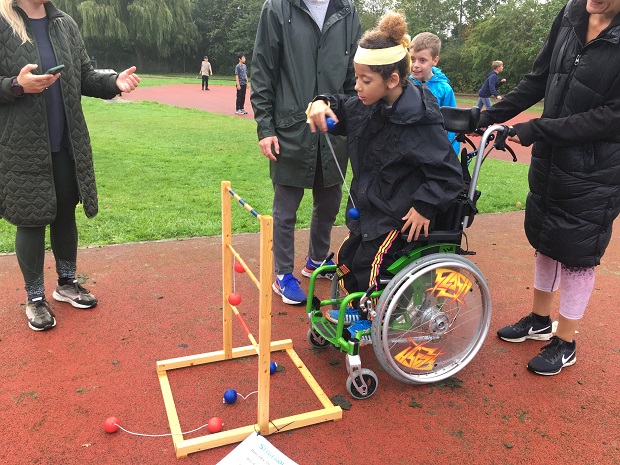 Stigegolf i kørestol. Foto: Frederikssund Kommune.