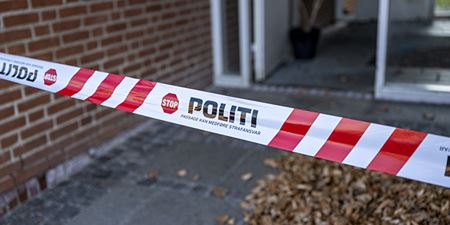 Politiafspærring ved Frederikssund Rådhus. Foto: Kenneth Jensen.