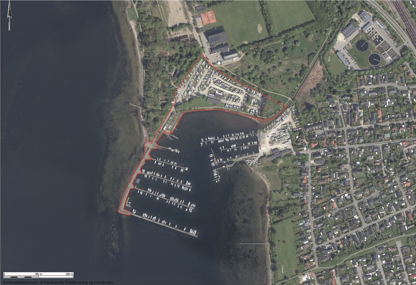Luftfoto med markering af lokalplanafgræsningen for lokalplan 173 for Maritimt Center.
