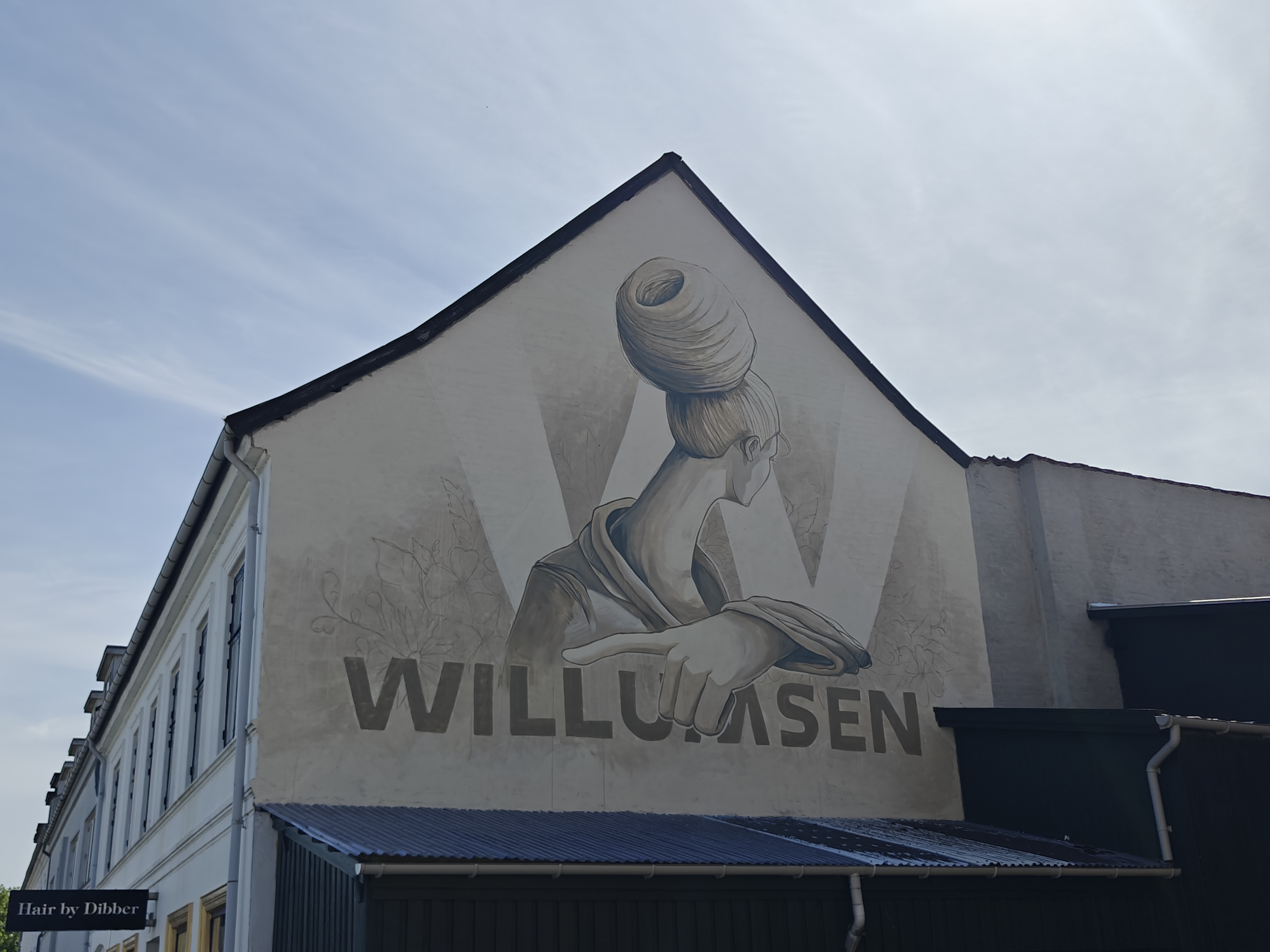 Gavlmaleri i kunstruten. Foto: Kolossal