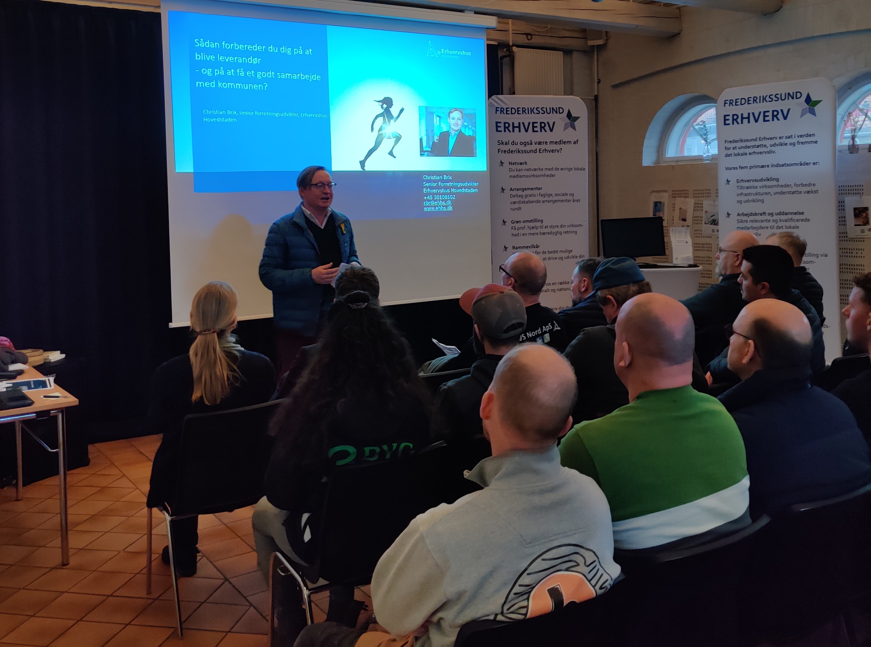 Publikum til udbudsbazar. Foto: Frederikssund Kommune