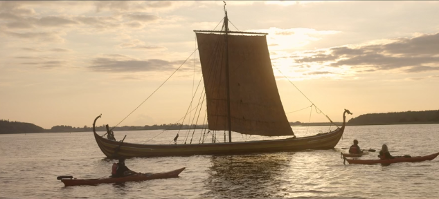 Vikingeskibe på fjorden. Foto: Destination Fjordlandet.