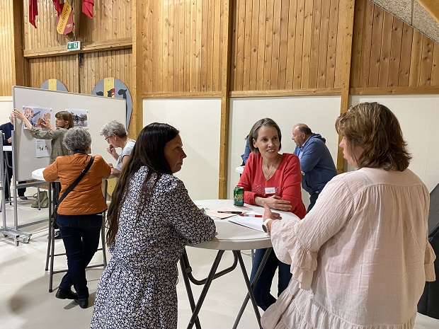 Deltagerne i workshops fik en god snak sammen om de tre temaer i Sundhedspolitikken. Foto: Frederikssund Kommune.