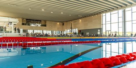 Det store bassin i den nye svømmehal i Frederikssund. Foto: Frederikssund Kommune, Kenneth Jensen.