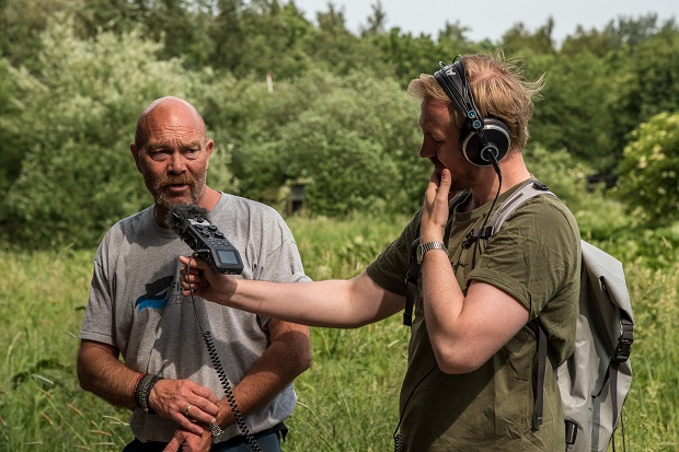 Bandeleder af Grusbanden Rune Hylby bliver interviewet. Foto: Jesper Vang Skærbæk Jensen