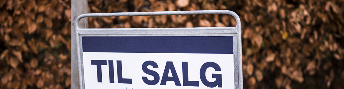 Til salg-skilt. Foto: Kenneth Jensen.