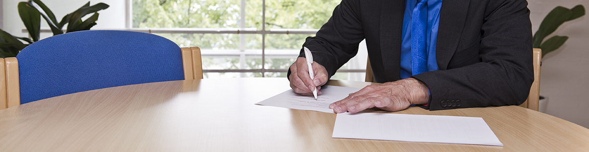 Underskrift af aftale - Foto: Kenneth Jensen.