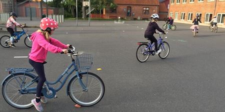 Cyklistprøve på Fjordlandsskolen afd. Dalby i 2021. Foto: Frederikssund Kommune.