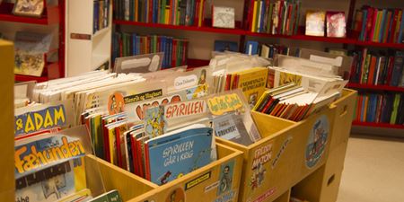 Hylder med bøger på et bibliotek. Foto: Frederikssund Kommune, Kenneth Jensen.