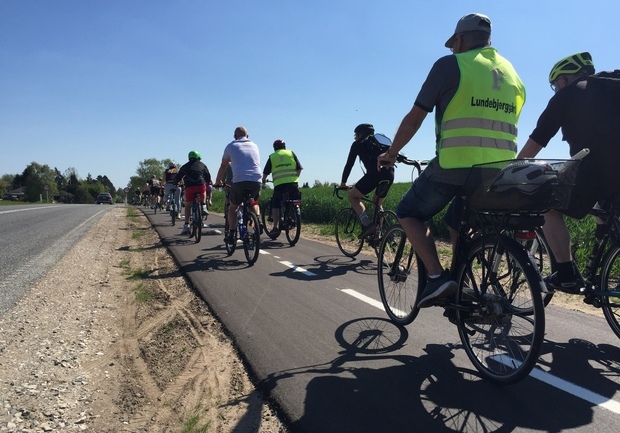 De mange cyklister indtager cykelstien. Foto: Frederikssund Kommune.
