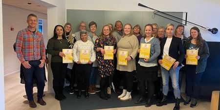 Første hold ICDP-certificerede pædagoger. Foto: Frederikssund Kommune.