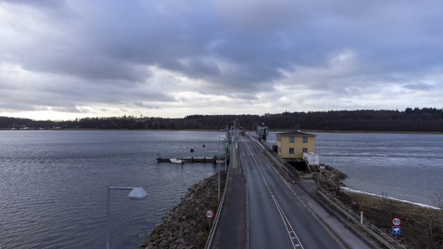 Kronprins Frederiks Bro og Færgegården i Jægerspris. Foto: Kenneth Jensen, Frederikssund Kommune.