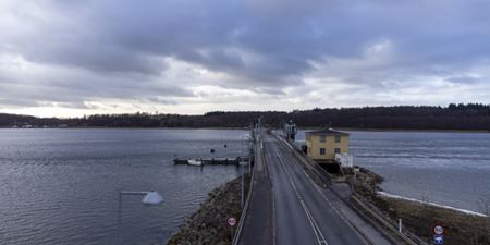 Kronprins Frederiks Bro og Færgegården i Jægerspris. Foto: Kenneth Jensen, Frederikssund Kommune.