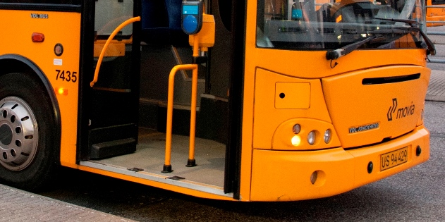 Indgang til bus. Foto: Kenneth Jensen.